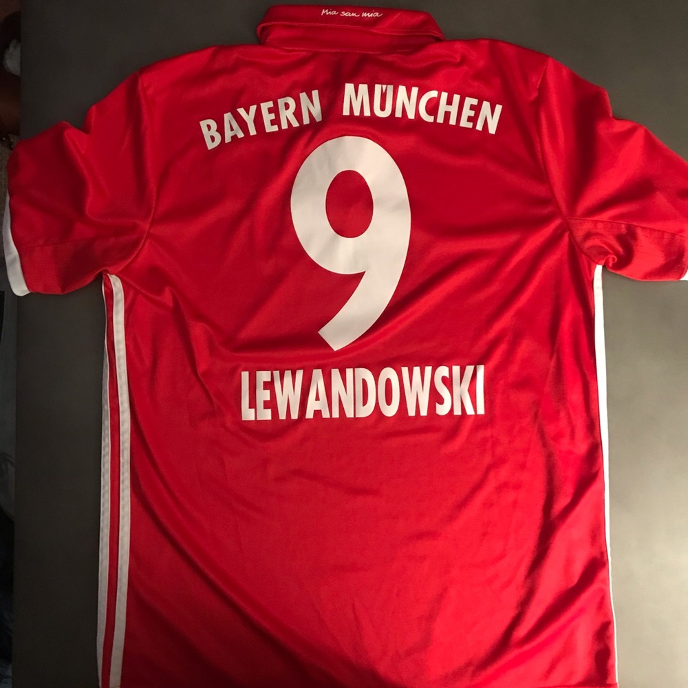 bayern munich lewandowski jersey
